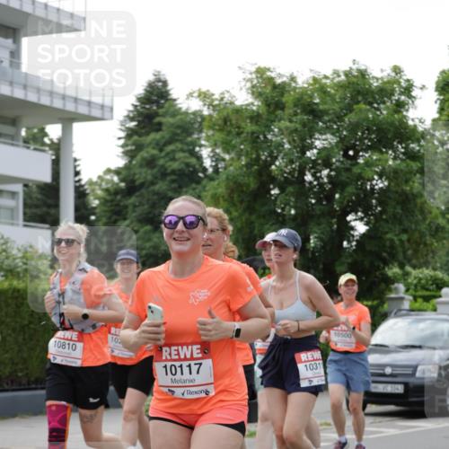 15.06.2025 - REWE Women's Run Jannik Wohlers http://msf.ph/oto/7943452 15.06.2025 08:28:55 Laufen 10810, 102, 10117, 10311, 10500, 1043 meine-sportfotos.de