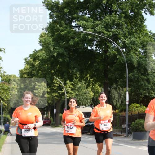 15.06.2025 - REWE Women's Run Jannik Wohlers http://msf.ph/oto/7943459 15.06.2025 10:02:03 Laufen 4, 10873, 10223, 10655 meine-sportfotos.de