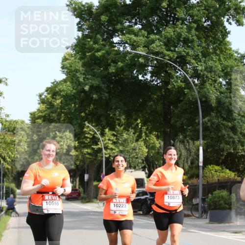 15.06.2025 - REWE Women's Run Jannik Wohlers http://msf.ph/oto/7943468 15.06.2025 10:02:03 Laufen 10655, 10873, 10223 meine-sportfotos.de
