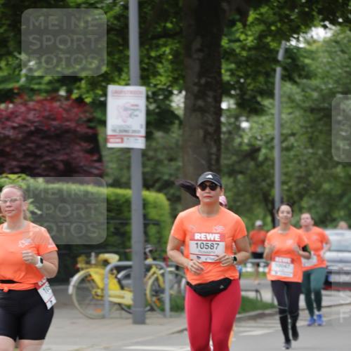 15.06.2025 - REWE Women's Run Jannik Wohlers http://msf.ph/oto/7943469 15.06.2025 08:28:57 Laufen 10587 meine-sportfotos.de