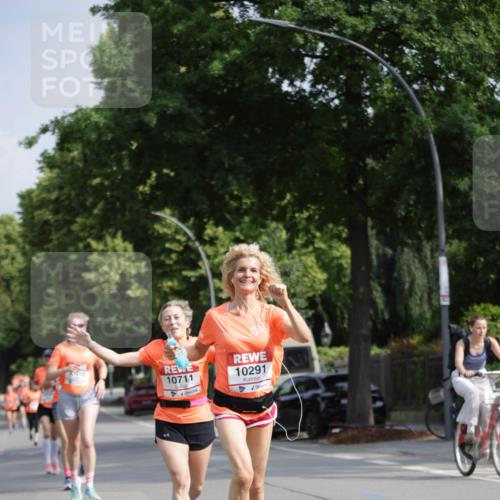 15.06.2025 - REWE Women's Run Jannik Wohlers http://msf.ph/oto/7943470 15.06.2025 08:47:11 Laufen 10711, 10291 meine-sportfotos.de