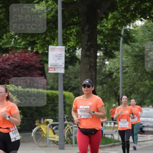 15.06.2025 - REWE Women's Run Jannik Wohlers http://msf.ph/oto/7943478 15.06.2025 08:28:57 Laufen 15, 2025, 105, 10047 meine-sportfotos.de