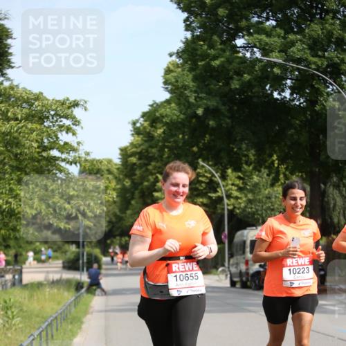 15.06.2025 - REWE Women's Run Jannik Wohlers http://msf.ph/oto/7943499 15.06.2025 10:02:04 Laufen 10655, 10223 meine-sportfotos.de