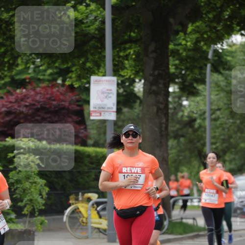 15.06.2025 - REWE Women's Run Jannik Wohlers http://msf.ph/oto/7943527 15.06.2025 08:28:57 Laufen 107 meine-sportfotos.de