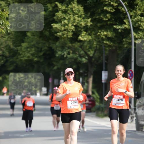 15.06.2025 - REWE Women's Run Jannik Wohlers http://msf.ph/oto/7943532 15.06.2025 10:02:41 Laufen 10420, 10689 meine-sportfotos.de