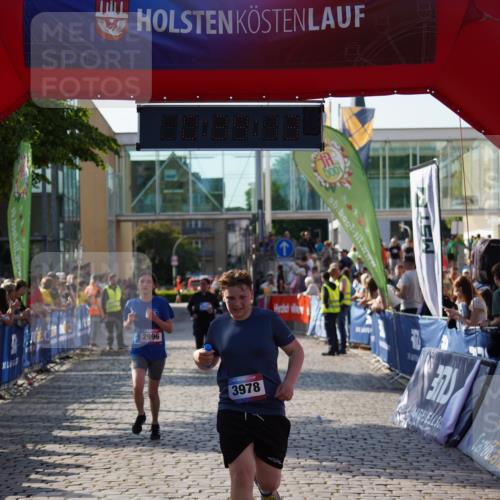 13.06.2025 - Holstenköstenlauf Felixshl http://msf.ph/oto/7943534 13.06.2025 18:09:14 Laufen 2433, 2996, 3978 meine-sportfotos.de