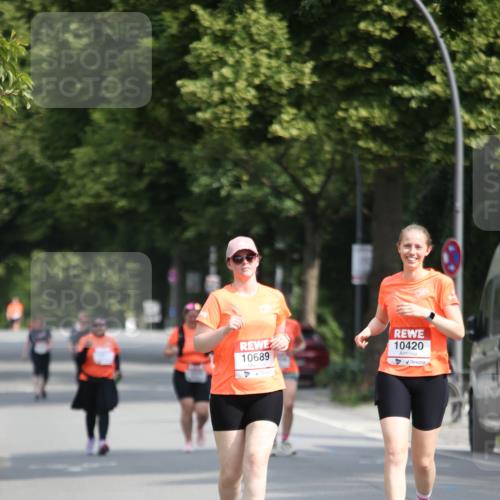 15.06.2025 - REWE Women's Run Jannik Wohlers http://msf.ph/oto/7943539 15.06.2025 10:02:41 Laufen 10689, 10420 meine-sportfotos.de