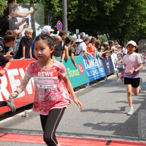 15.06.2025 - REWE Women's Run Strokosch-Dieckow http://msf.ph/oto/7943550 15.06.2025 11:35:41 Ziel 107, 121, 122, 125, 133, 152, 168, 177, 181, 199, 226, 238, 239, 251, 260, 264, 280, 281, 308 meine-sportfotos.de
