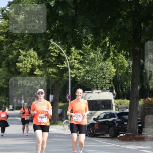 15.06.2025 - REWE Women's Run Jannik Wohlers http://msf.ph/oto/7943551 15.06.2025 10:02:43 Laufen 10689, 0420 meine-sportfotos.de