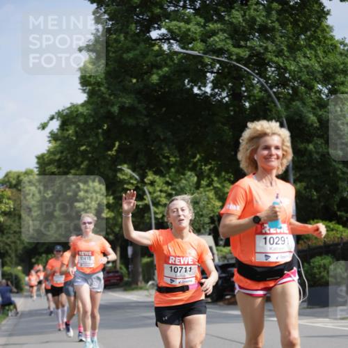 15.06.2025 - REWE Women's Run Jannik Wohlers http://msf.ph/oto/7943575 15.06.2025 08:47:12 Laufen 10711, 10291 meine-sportfotos.de