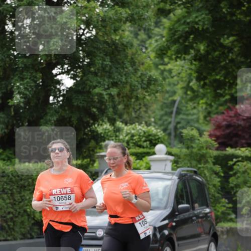 15.06.2025 - REWE Women's Run Jannik Wohlers http://msf.ph/oto/7943578 15.06.2025 08:28:58 Laufen 10658, 105 meine-sportfotos.de