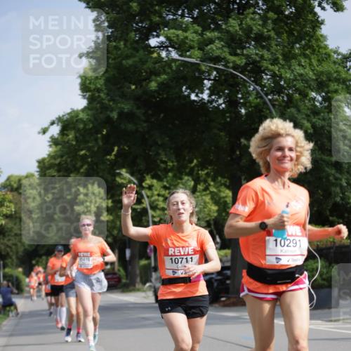 15.06.2025 - REWE Women's Run Jannik Wohlers http://msf.ph/oto/7943586 15.06.2025 08:47:12 Laufen 0410, 10711, 10291 meine-sportfotos.de