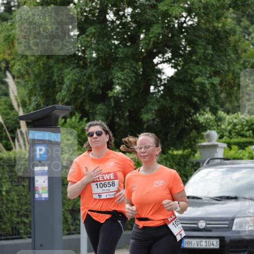 15.06.2025 - REWE Women's Run Jannik Wohlers http://msf.ph/oto/7943614 15.06.2025 08:28:59 Laufen 10658, 1043 meine-sportfotos.de