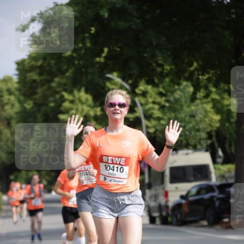15.06.2025 - REWE Women's Run Jannik Wohlers http://msf.ph/oto/7943652 15.06.2025 08:47:13 Laufen 1045, 10410 meine-sportfotos.de