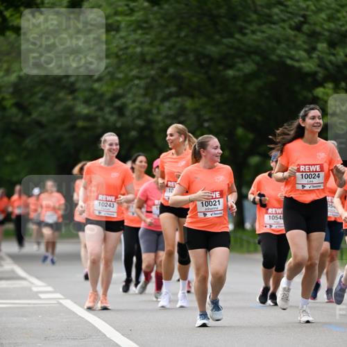 15.06.2025 - REWE Women's Run Dr. Thomas Lammeyer http://msf.ph/oto/7943681 15.06.2025 09:22:09 Laufen 10243, 10, 10021, 1054, 10024, 05 meine-sportfotos.de