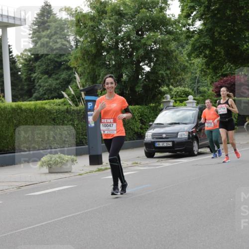 15.06.2025 - REWE Women's Run Jannik Wohlers http://msf.ph/oto/7943691 15.06.2025 08:29:05 Laufen 10047, 1043, 10100, 10784 meine-sportfotos.de