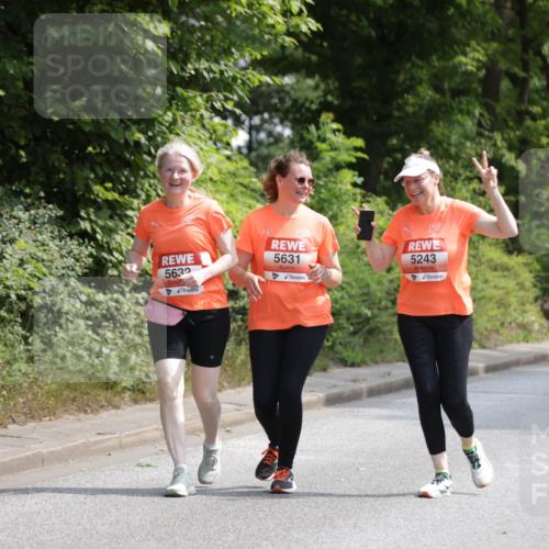 15.06.2025 - REWE Women's Run Jannik Wohlers http://msf.ph/oto/7943700 15.06.2025 10:16:44 Laufen 5632, 5631, 5243 meine-sportfotos.de