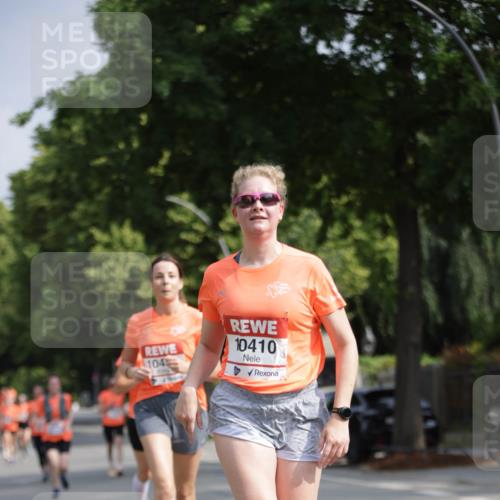 15.06.2025 - REWE Women's Run Jannik Wohlers http://msf.ph/oto/7943704 15.06.2025 08:47:14 Laufen 104, 10410 meine-sportfotos.de