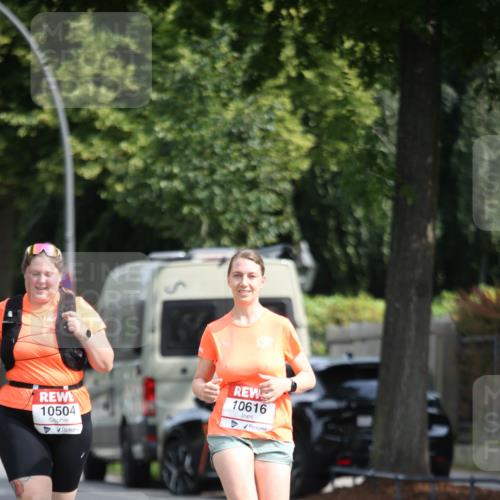 15.06.2025 - REWE Women's Run Jannik Wohlers http://msf.ph/oto/7943705 15.06.2025 10:02:53 Laufen 10504, 10616 meine-sportfotos.de