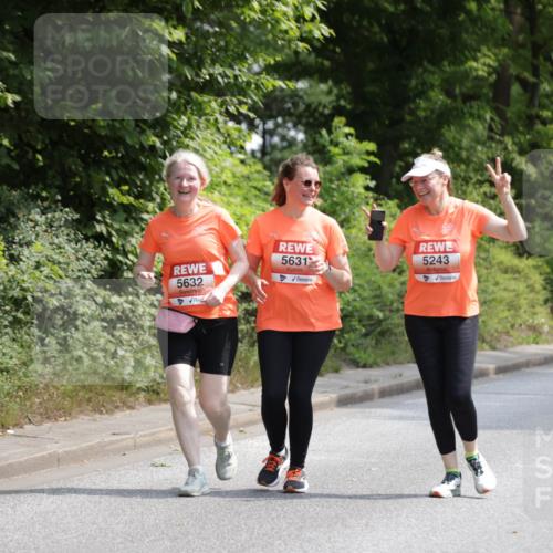 15.06.2025 - REWE Women's Run Jannik Wohlers http://msf.ph/oto/7943708 15.06.2025 10:16:44 Laufen 5631, 5243, 5632 meine-sportfotos.de