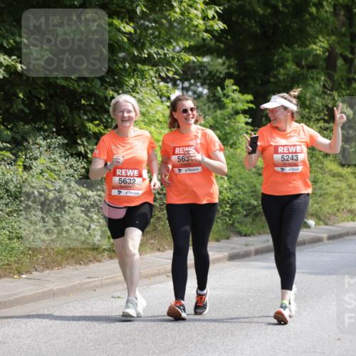 15.06.2025 - REWE Women's Run Jannik Wohlers http://msf.ph/oto/7943736 15.06.2025 10:16:45 Laufen 5243, 5632, 563 meine-sportfotos.de