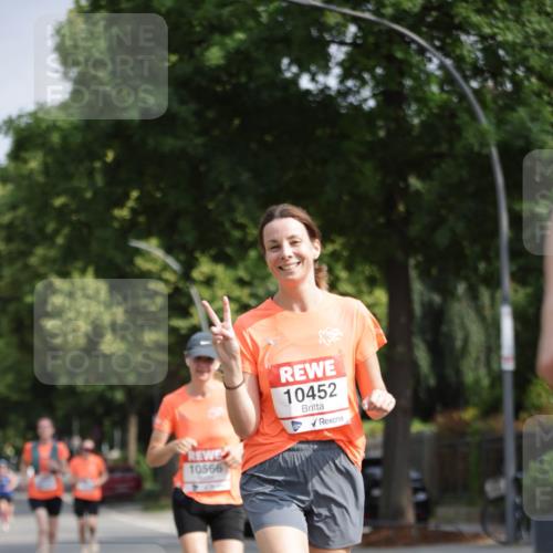 15.06.2025 - REWE Women's Run Jannik Wohlers http://msf.ph/oto/7943741 15.06.2025 08:47:15 Laufen 10566, 10452 meine-sportfotos.de