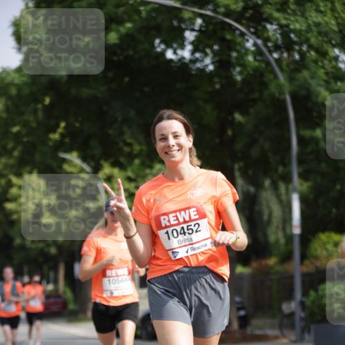 15.06.2025 - REWE Women's Run Jannik Wohlers http://msf.ph/oto/7943749 15.06.2025 08:47:15 Laufen 10566, 10452 meine-sportfotos.de