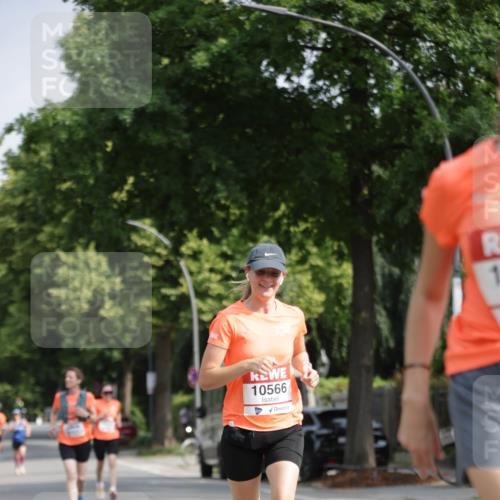 15.06.2025 - REWE Women's Run Jannik Wohlers http://msf.ph/oto/7943764 15.06.2025 08:47:16 Laufen 10566 meine-sportfotos.de