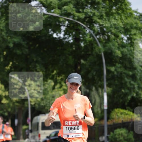 15.06.2025 - REWE Women's Run Jannik Wohlers http://msf.ph/oto/7943795 15.06.2025 08:47:17 Laufen 10566 meine-sportfotos.de