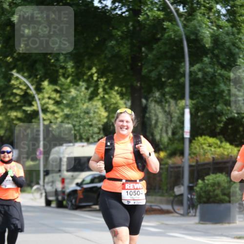 15.06.2025 - REWE Women's Run Jannik Wohlers http://msf.ph/oto/7943805 15.06.2025 10:02:57 Laufen 10504 meine-sportfotos.de