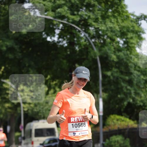15.06.2025 - REWE Women's Run Jannik Wohlers http://msf.ph/oto/7943807 15.06.2025 08:47:17 Laufen 10566 meine-sportfotos.de
