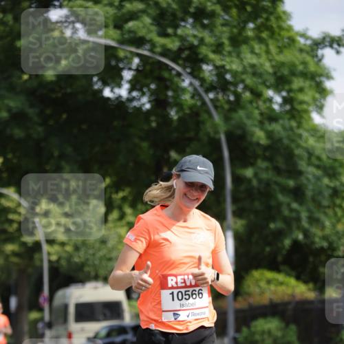 15.06.2025 - REWE Women's Run Jannik Wohlers http://msf.ph/oto/7943810 15.06.2025 08:47:17 Laufen 10566 meine-sportfotos.de