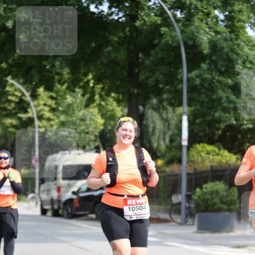 15.06.2025 - REWE Women's Run Jannik Wohlers http://msf.ph/oto/7943811 15.06.2025 10:02:57 Laufen 05, 10504 meine-sportfotos.de