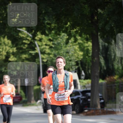15.06.2025 - REWE Women's Run Jannik Wohlers http://msf.ph/oto/7943872 15.06.2025 08:47:20 Laufen 10856 meine-sportfotos.de