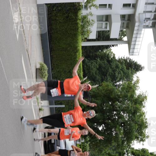 15.06.2025 - REWE Women's Run Jannik Wohlers http://msf.ph/oto/7943910 15.06.2025 08:29:10 Laufen 10632, 1036 meine-sportfotos.de