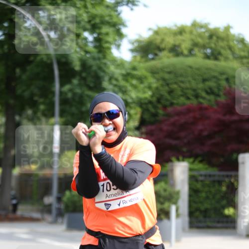 15.06.2025 - REWE Women's Run Jannik Wohlers http://msf.ph/oto/7943921 15.06.2025 10:03:02 Laufen 10 meine-sportfotos.de
