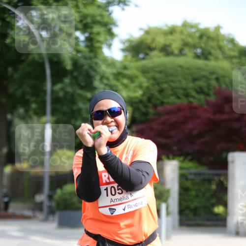 15.06.2025 - REWE Women's Run Jannik Wohlers http://msf.ph/oto/7943930 15.06.2025 10:03:02 Laufen 105 meine-sportfotos.de