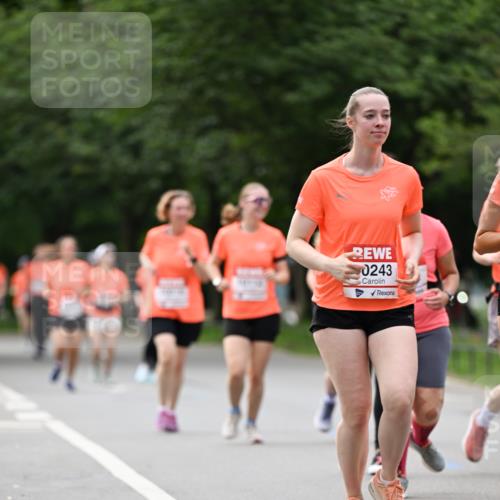 15.06.2025 - REWE Women's Run Dr. Thomas Lammeyer http://msf.ph/oto/7943966 15.06.2025 09:22:14 Laufen 0243 meine-sportfotos.de