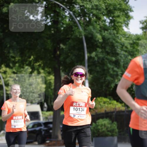 15.06.2025 - REWE Women's Run Jannik Wohlers http://msf.ph/oto/7943999 15.06.2025 08:47:23 Laufen 10783, 10134 meine-sportfotos.de
