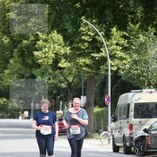 15.06.2025 - REWE Women's Run Jannik Wohlers http://msf.ph/oto/7944002 15.06.2025 10:03:08 Laufen 10297, 10728 meine-sportfotos.de