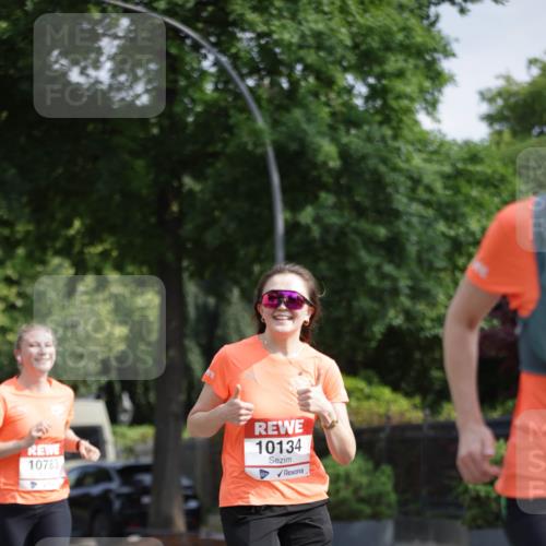 15.06.2025 - REWE Women's Run Jannik Wohlers http://msf.ph/oto/7944008 15.06.2025 08:47:23 Laufen 10783, 10134 meine-sportfotos.de