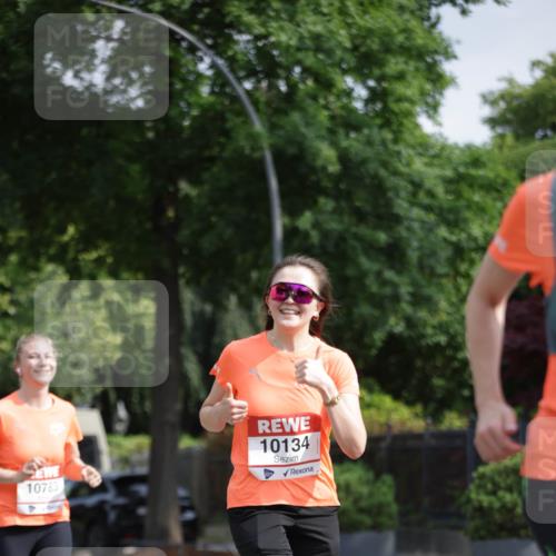 15.06.2025 - REWE Women's Run Jannik Wohlers http://msf.ph/oto/7944011 15.06.2025 08:47:23 Laufen 10783, 10134 meine-sportfotos.de