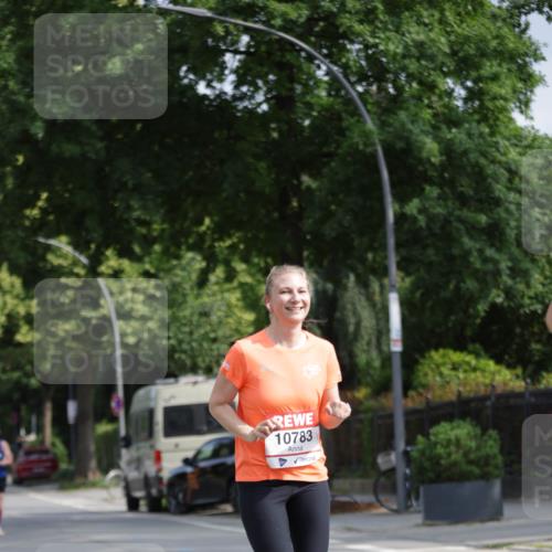15.06.2025 - REWE Women's Run Jannik Wohlers http://msf.ph/oto/7944030 15.06.2025 08:47:24 Laufen 10783 meine-sportfotos.de