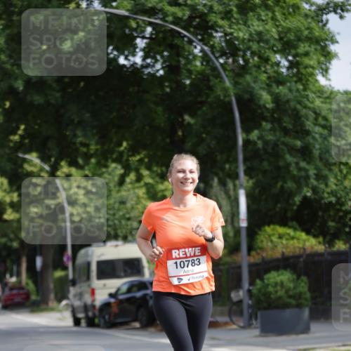 15.06.2025 - REWE Women's Run Jannik Wohlers http://msf.ph/oto/7944037 15.06.2025 08:47:24 Laufen 10783 meine-sportfotos.de