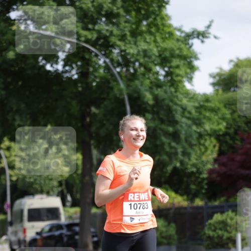 15.06.2025 - REWE Women's Run Jannik Wohlers http://msf.ph/oto/7944057 15.06.2025 08:47:24 Laufen 10783 meine-sportfotos.de