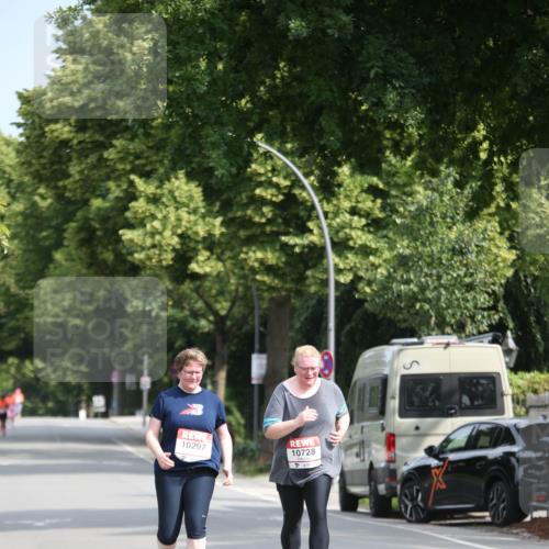 15.06.2025 - REWE Women's Run Jannik Wohlers http://msf.ph/oto/7944065 15.06.2025 10:03:10 Laufen 10297, 10728 meine-sportfotos.de