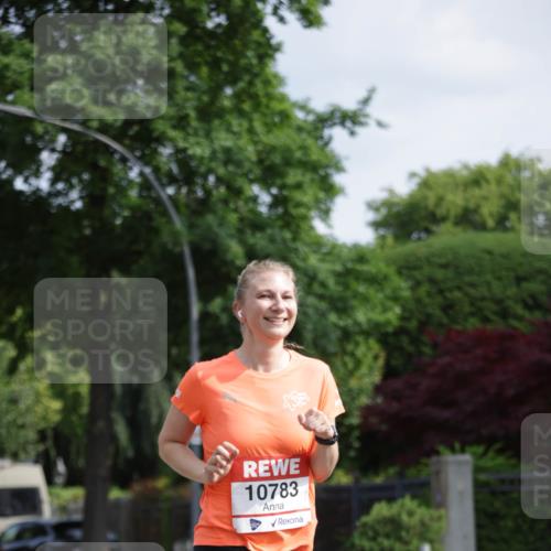 15.06.2025 - REWE Women's Run Jannik Wohlers http://msf.ph/oto/7944077 15.06.2025 08:47:24 Laufen 10783 meine-sportfotos.de