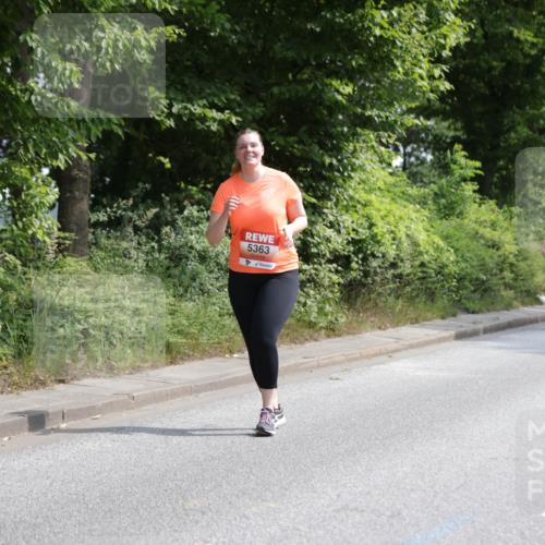15.06.2025 - REWE Women's Run Jannik Wohlers http://msf.ph/oto/7944093 15.06.2025 10:16:59 Laufen 5363 meine-sportfotos.de