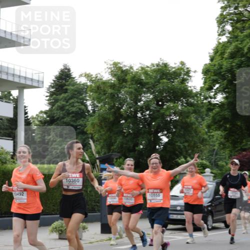15.06.2025 - REWE Women's Run Jannik Wohlers http://msf.ph/oto/7944100 15.06.2025 08:29:13 Laufen 10492, 10360, 10555, 10590, 10600 meine-sportfotos.de
