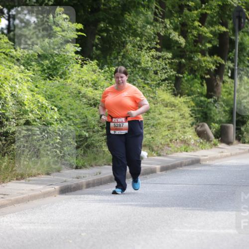 15.06.2025 - REWE Women's Run Jannik Wohlers http://msf.ph/oto/7944102 15.06.2025 10:17:01 Laufen 5287 meine-sportfotos.de